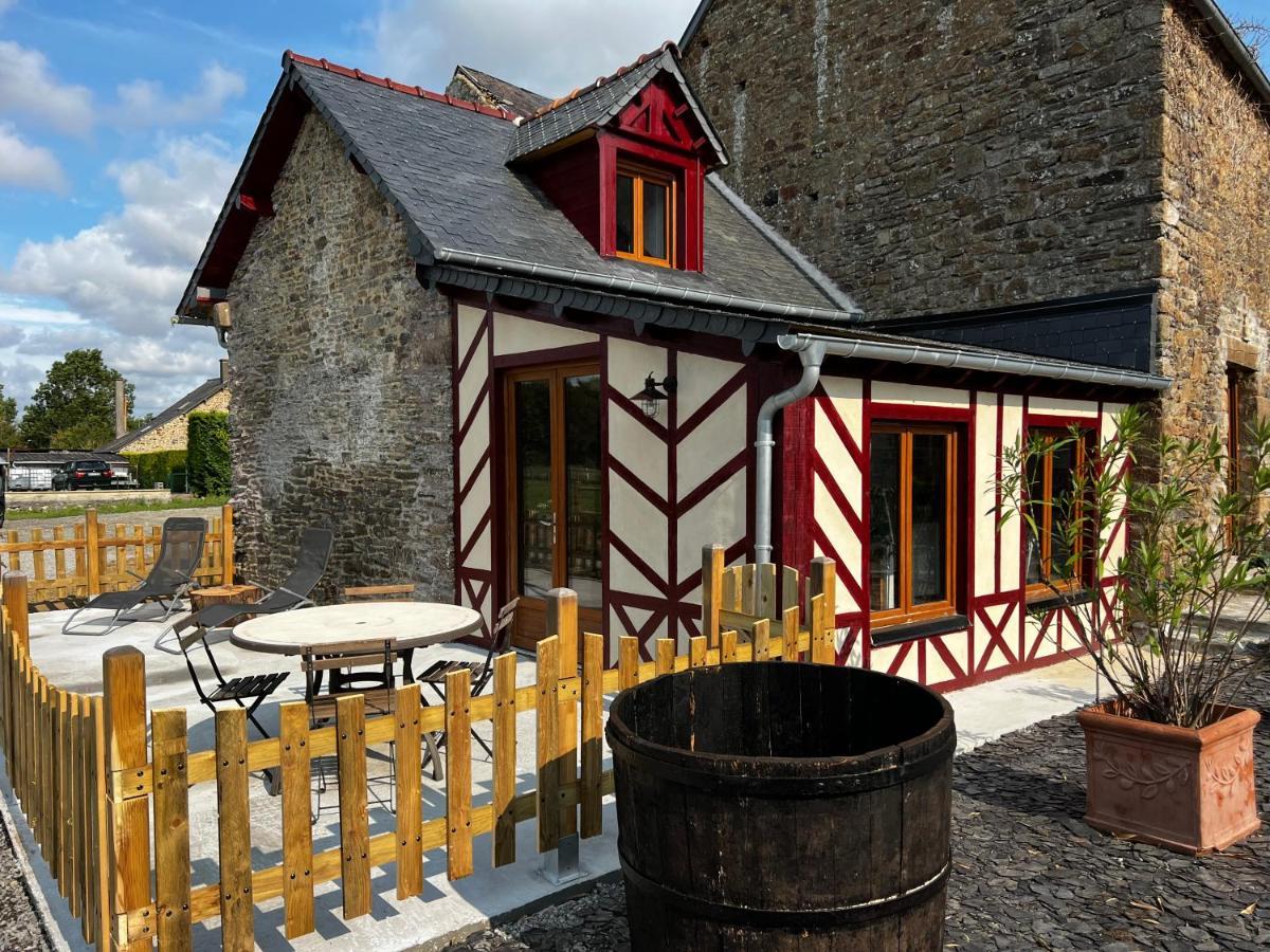 Domaine De La Ville Cherel, Maison A Colombage 蓬托尔松 外观 照片